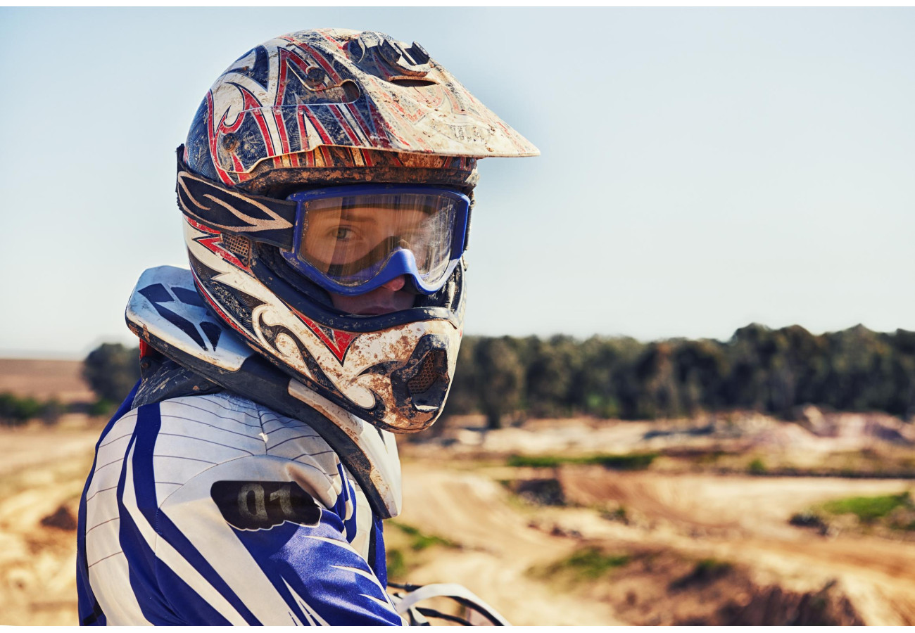 Kā izvēlēties piemērotu moto ķiveri?