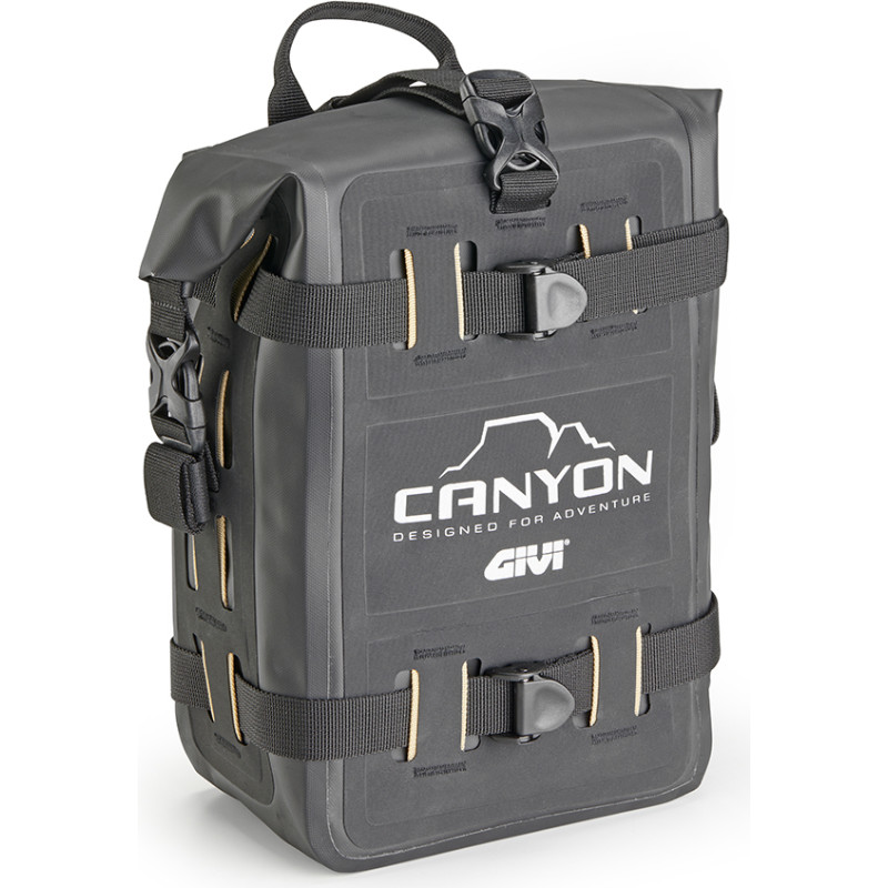 Givi /8 Lt Saddle Engine Guard And Cargo Bag